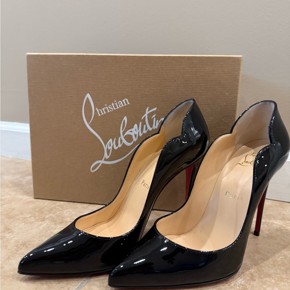 Christian Louboutin Hot Chicks, Size: 7